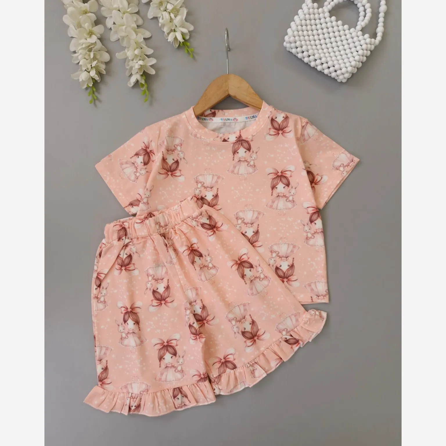 ست کراپ و شلوارک دخترانه پنبهای طرح فرشته مناسب 2 تا 9 سال