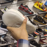 کفش اسپرت مردانه نیوبالانس سفید مشکی زیره کپسولی نرم و راحت