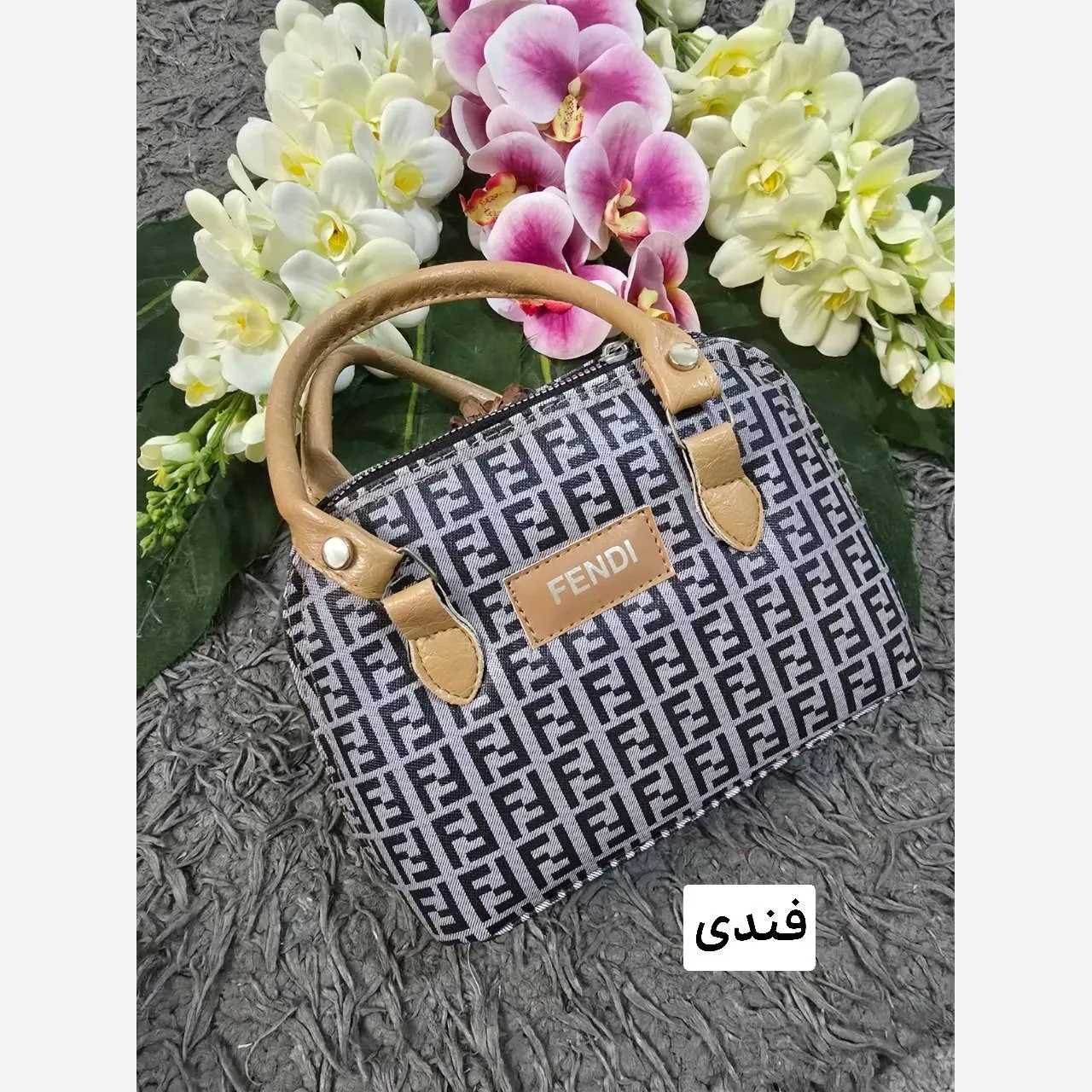 کیف چرمی مدل شبدر بند بلند زنانه در دو رنگ مشکی و فندی