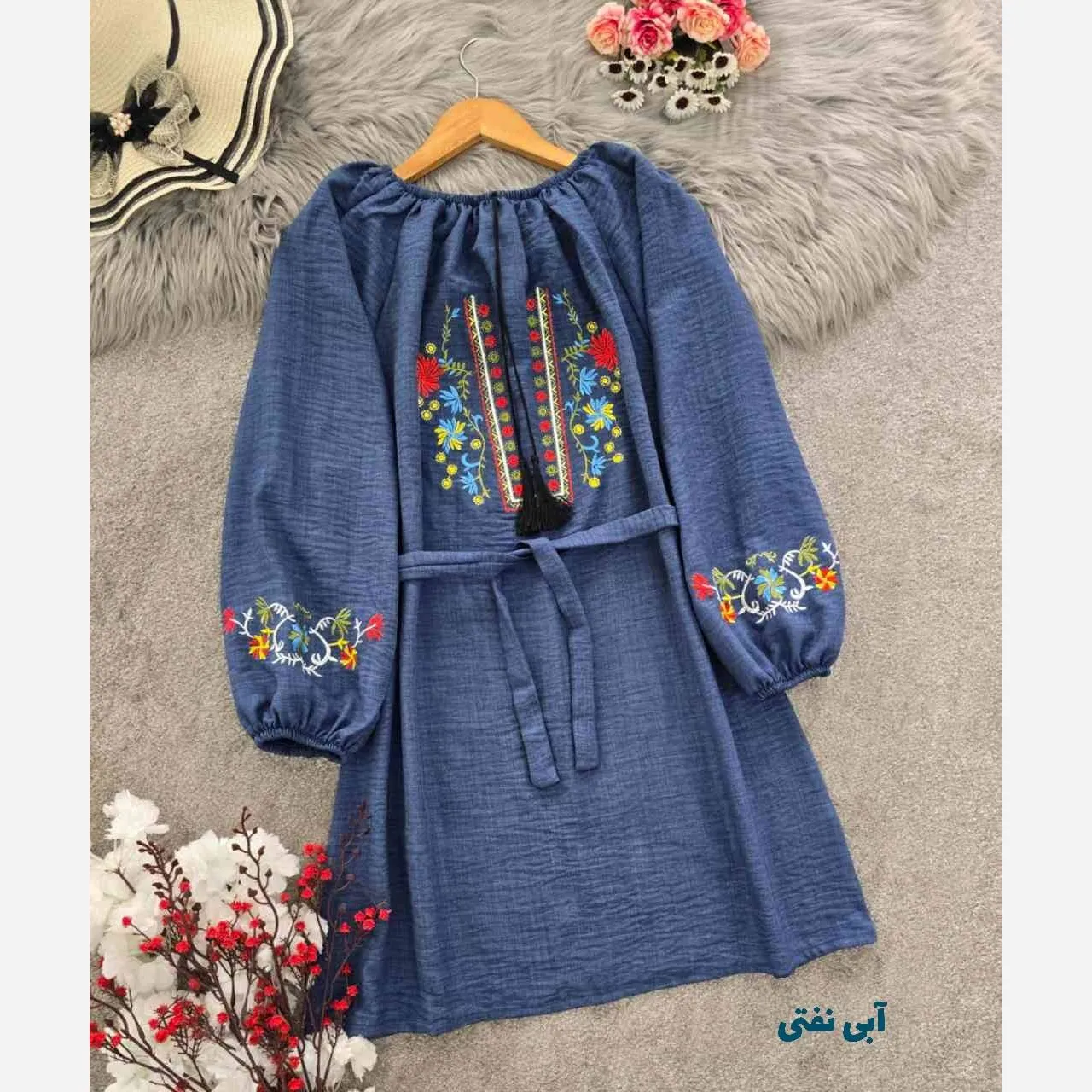 شومیز زنانه گلدوزی شده مدل مارال جنس شانتون فری سایز