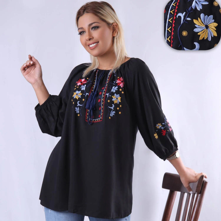 شومیز زنانه گلدوزی شده مدل مارال جنس شانتون فری سایز