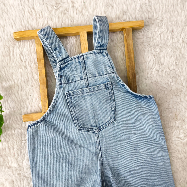 بیلر شلوارکی جین نوزادی دخترانه طرح پیشی مدل پیشبندی سایز 6 ماه تا 3 سال