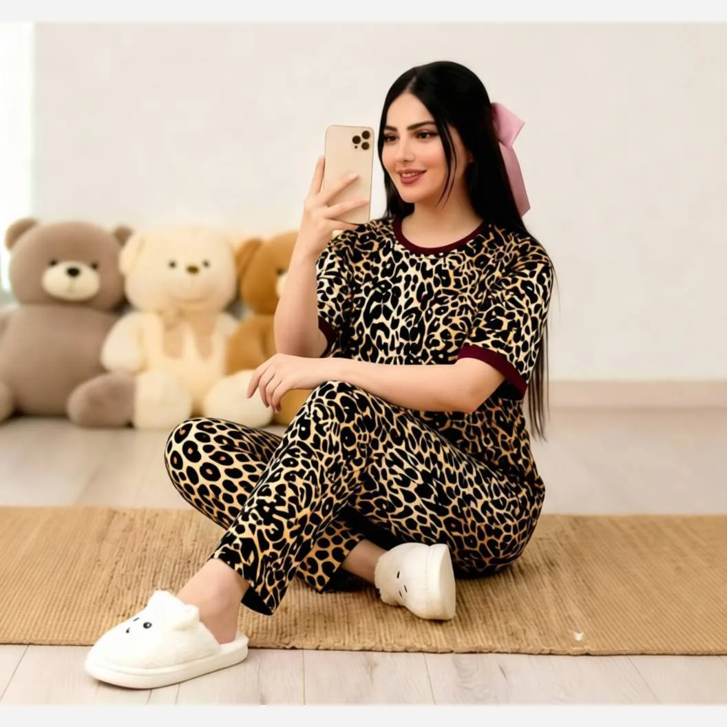 ست تیشرت و شلوار زنانه طرح پلنگی جنس فلامنت گیاهی فول کش سایز فری 38 تا 50