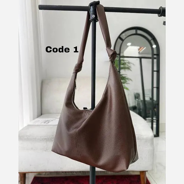 کیف چرمی بند گره ای سبک و جادار رنگ مشکی و موکا
