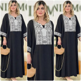 عبا زنانه مدل آلکا جنس داکرون خرجکار سوزن دوزی رنگ مشکی سفید فری سایز
