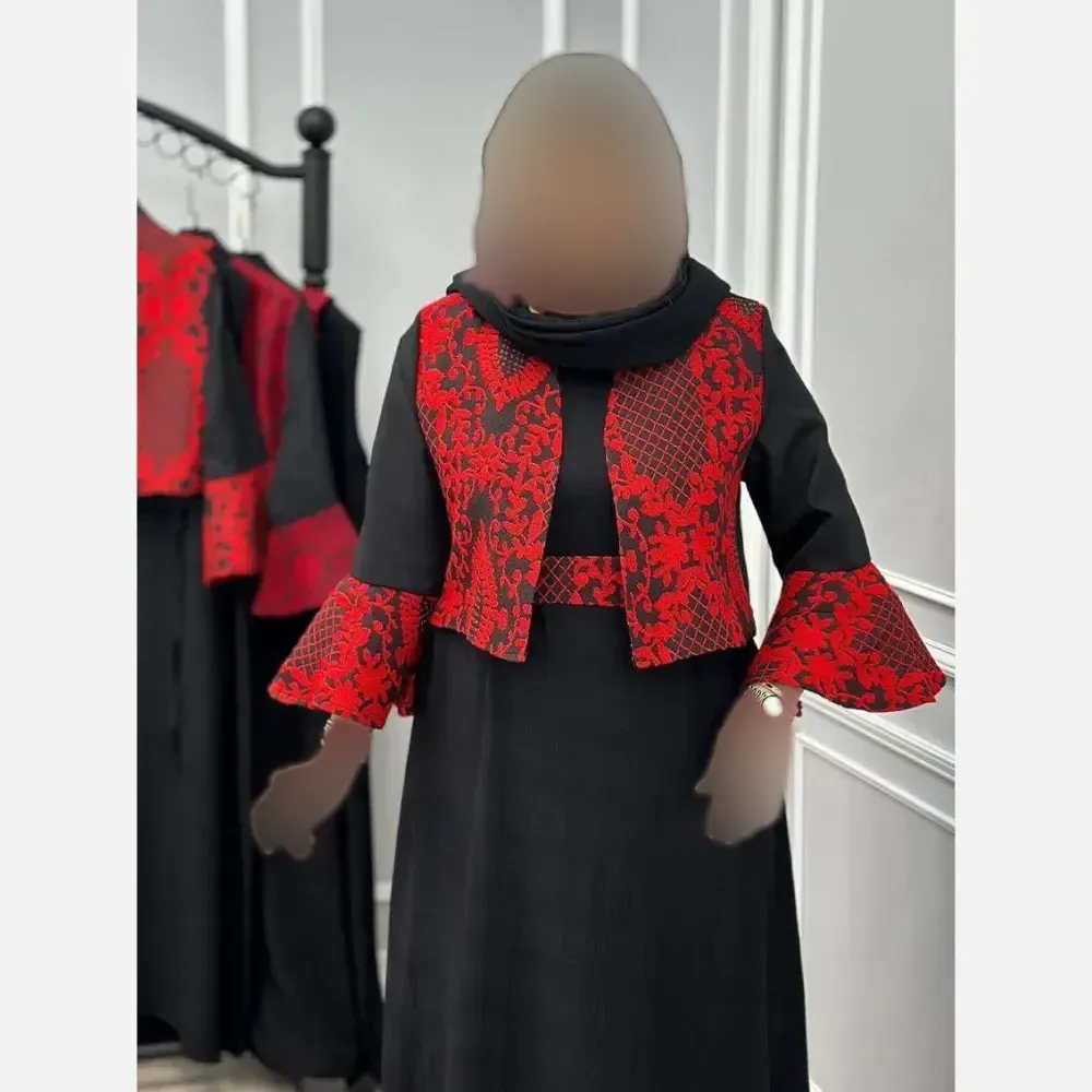 ست سه تیکه کت و سارافن و کمربند جنس کت تافته سارافن ژاکارد فری سایز 38 تا 48