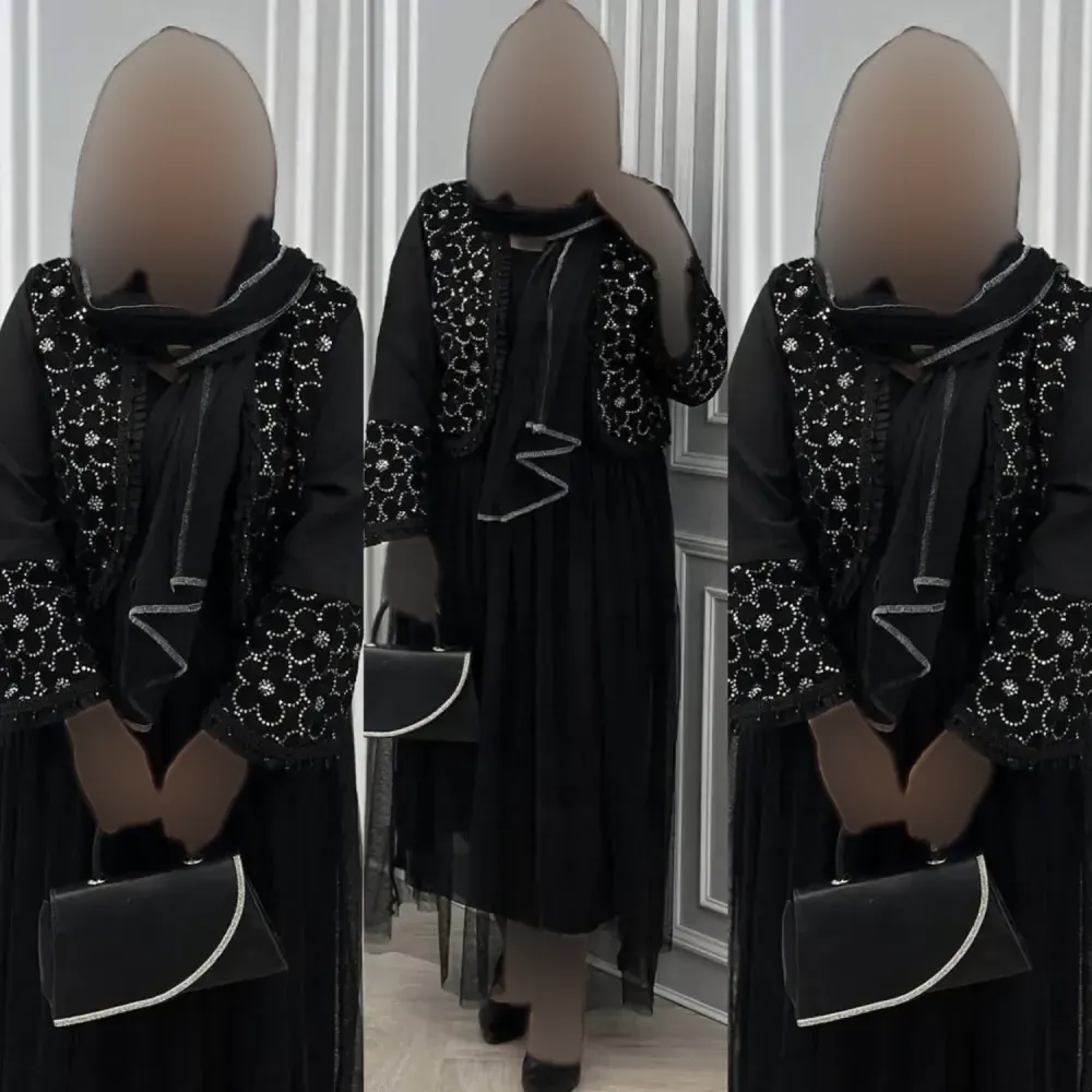 ست سه تیکه کت و دامن و شال مدل شهرزاد رنگ مشکی سایز فری 36 تا 46 خامه دوزی جواهر دوزی