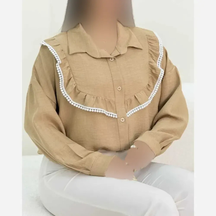 شومیز عروسکی توپی شانتون خرجکار کنفی رنگ کرم فری سایز تا 48