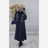 کت و دامن مازراتی مشکی گلدوزی شده مدل یارا فری سایز