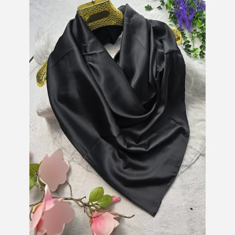 روسری ساتن ترک مشکی ضخیم ابعاد 100 در 100 مجلسی
