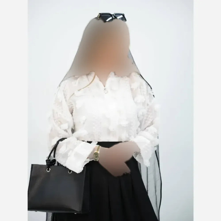 بامبر شیشه ای یاخما گل برجسته سفید فری سایز زنانه