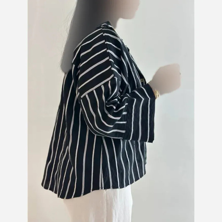 شومیز باکسی زنانه جنس پری سیلک رنگ مشکی و کرم و نسکافه و سبز سایز فری سایز