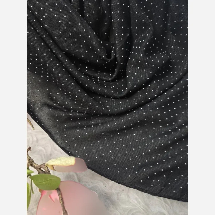 روسری مجلسی حلما جنس کریشه درختی نگین کوب ابعاد 92 در 92