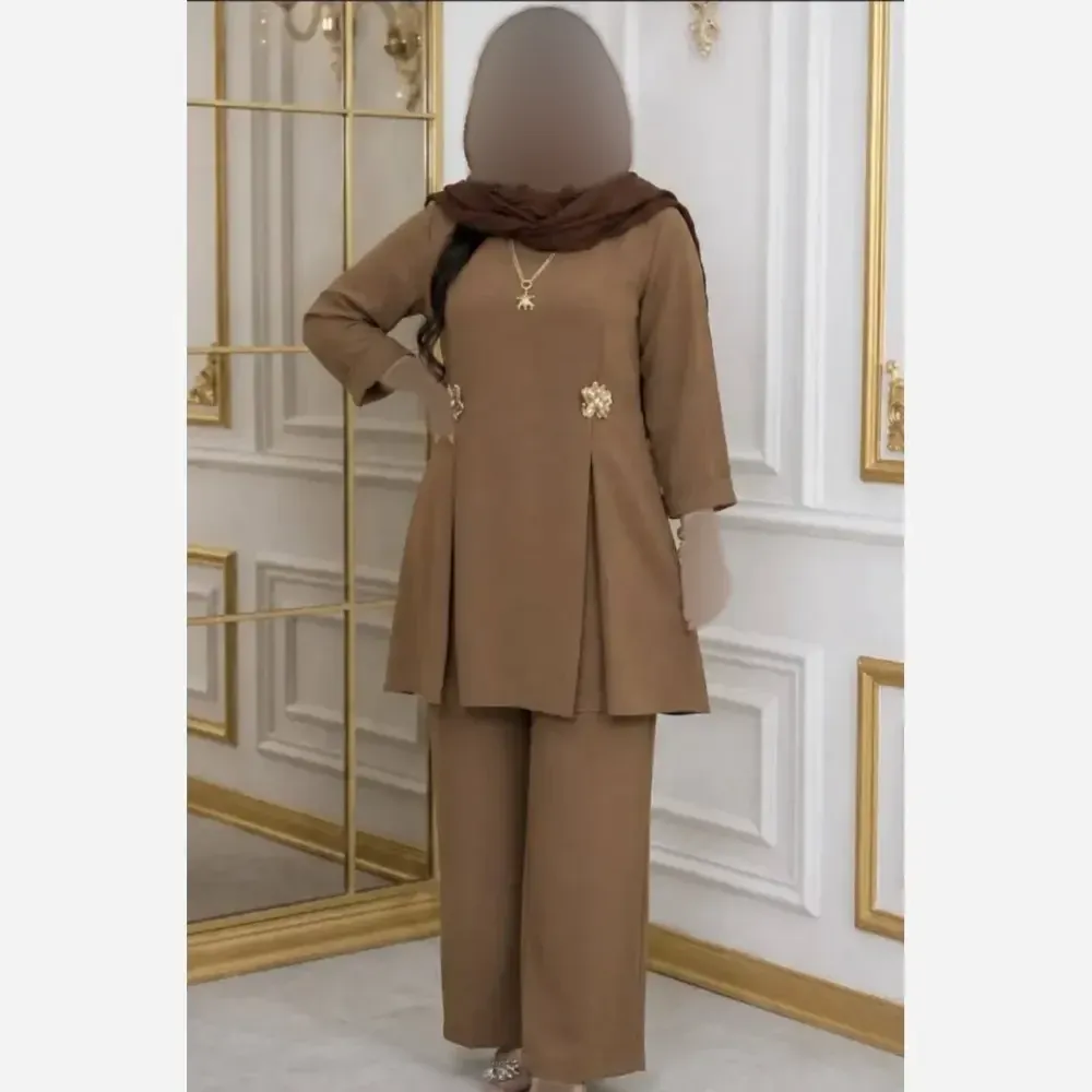 ست مانتو و شلوار زنانه جنس مازراتی مدل ثریا رنگ بندی متنوع سایز فری تا 48
