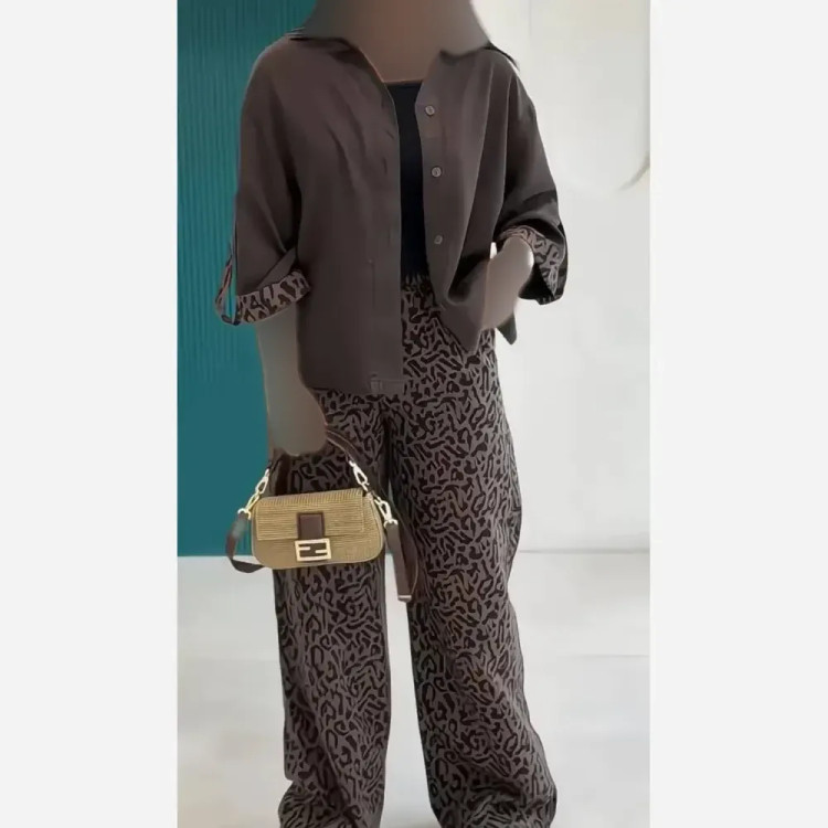 ست شومیز لینن و شلوار کتان سیلک پلنگی سایز 38 تا 46