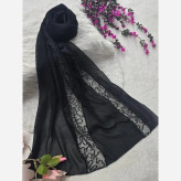 شال مجلسی مشکی کرپ حریر و خرجکار دانتل و نگین پرسی مدل آسا