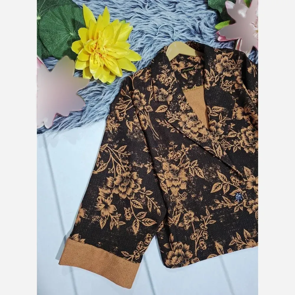کت تک زنانه جنس ژاکارد سایز بندی متنوع