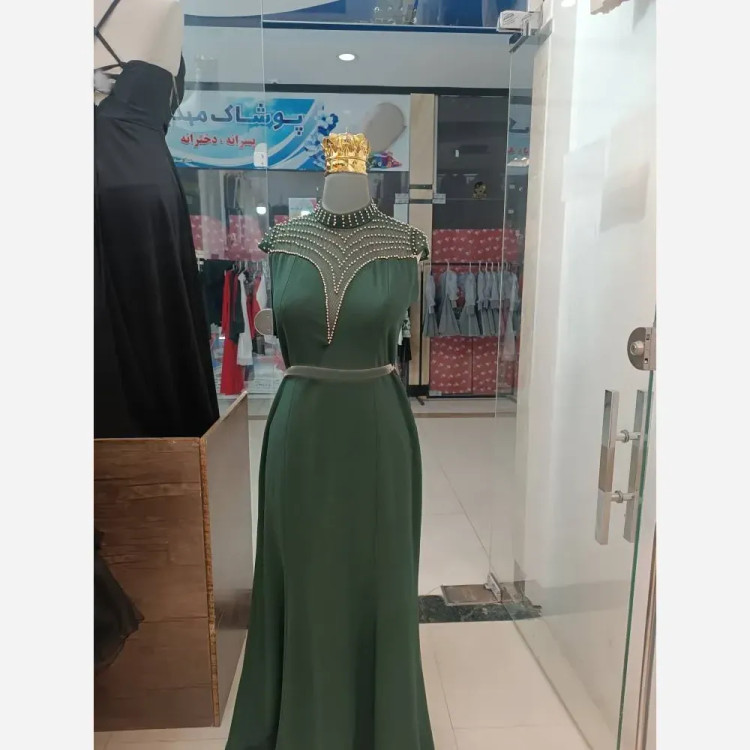 پیراهن زنانه مروارید جنس کرپ دالقیچ قد 150 با کمربند رنگ مشکی و سبز
