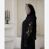 پیراهن عبایی گلدوزی شده مشکی جنس الیزه فری سایز مجلسی