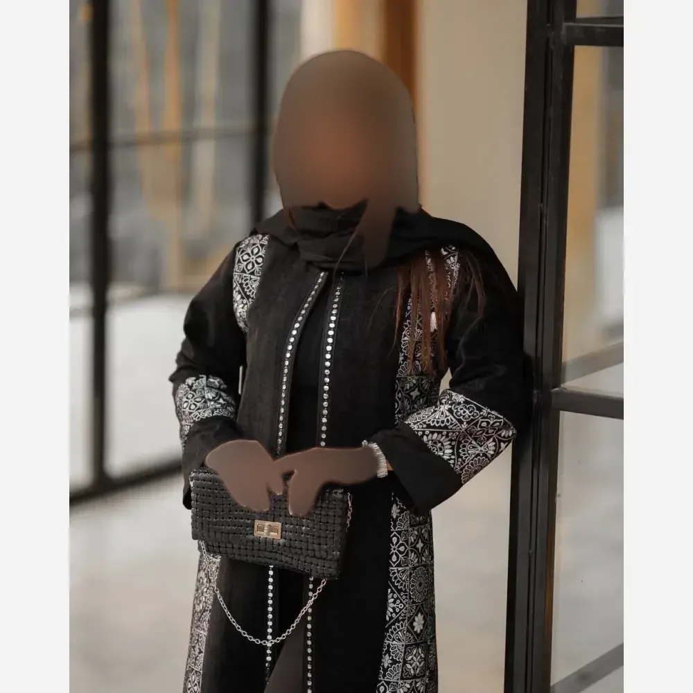 مانتو مجلسی زنانه بنگال نخ خرجکار تافته رنگ مشکی فری سایز مناسب مجلس و مهمانی