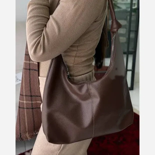 کیف بند گره ای چرمی سبک و جادار رنگ مشکی و موکا