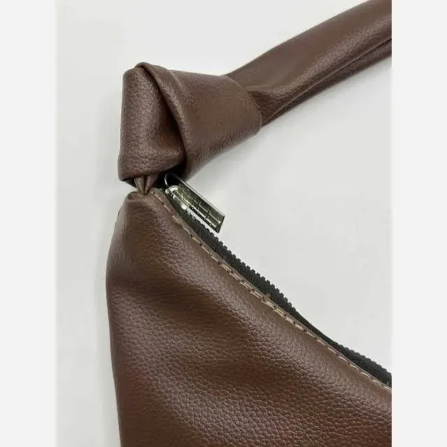 کیف بند گره ای چرمی سبک و جادار رنگ مشکی و موکا