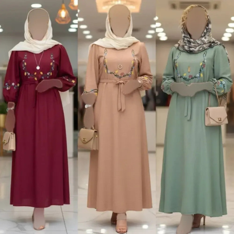 کفتان گلدوزی گلبرگ جنس بابوس فری سایز رنگ کرم نسکافه ای سبزسدری زرشکی