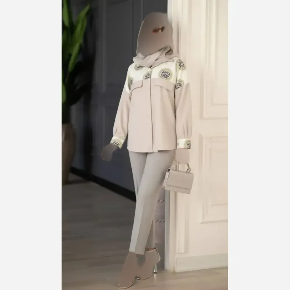 مانتو نگارین جنس کتان و خرجکار جواهر دوزی