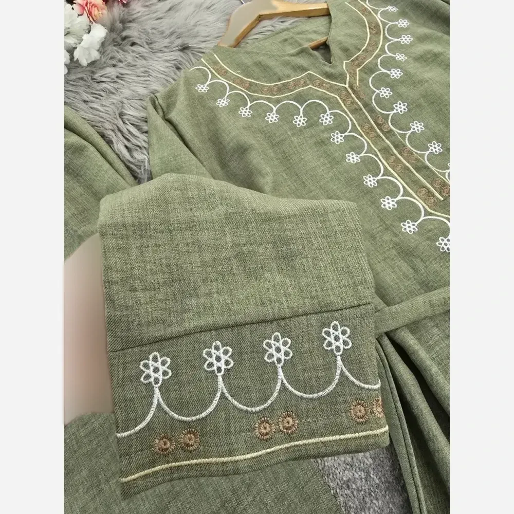 ست تونیک شلوار گلدوزی شده جنس شانتون فری سایز