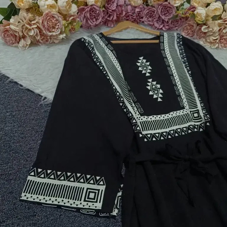پیراهن ساحلی زنانه نخی بلند مشکی فری سایز