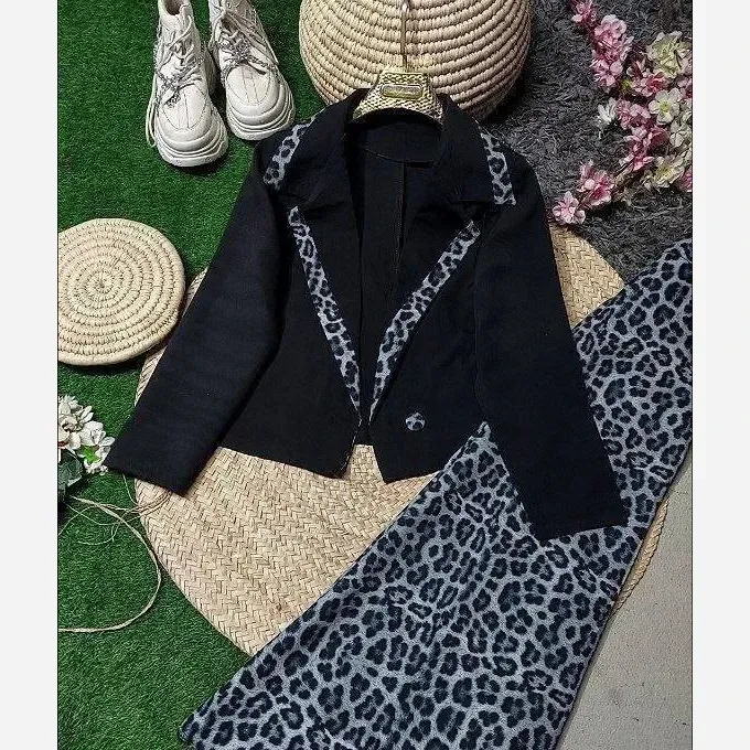 کت و دامن پلنگی سوپرمازراتی طوسی مشکی سایز 38 تا 46 فری