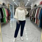 شومیز باکسی نخ پنبه طرح زنبوری رنگ شیری فری سایز