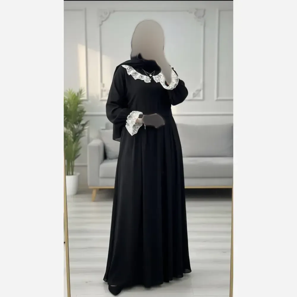 عبا زنانه یقه گیپور جنس الیزه مشکی فری سایز کمربنددار