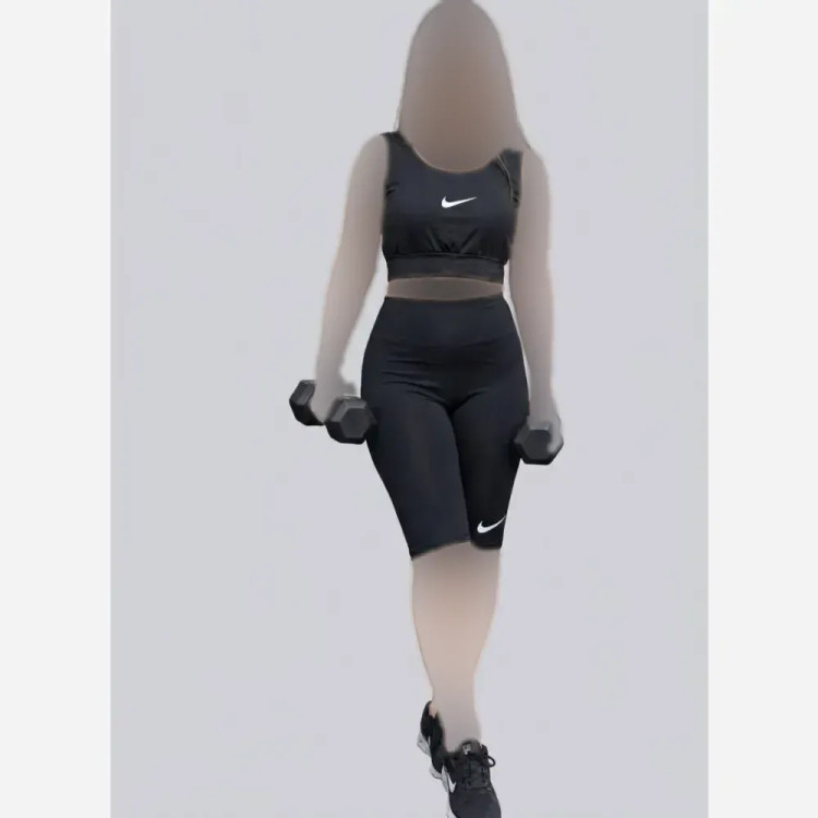 ست تاپ و شلوارک ورزشی زنانه جنس فلامنت رنگ مشکی مناسب باشگاه و منزل