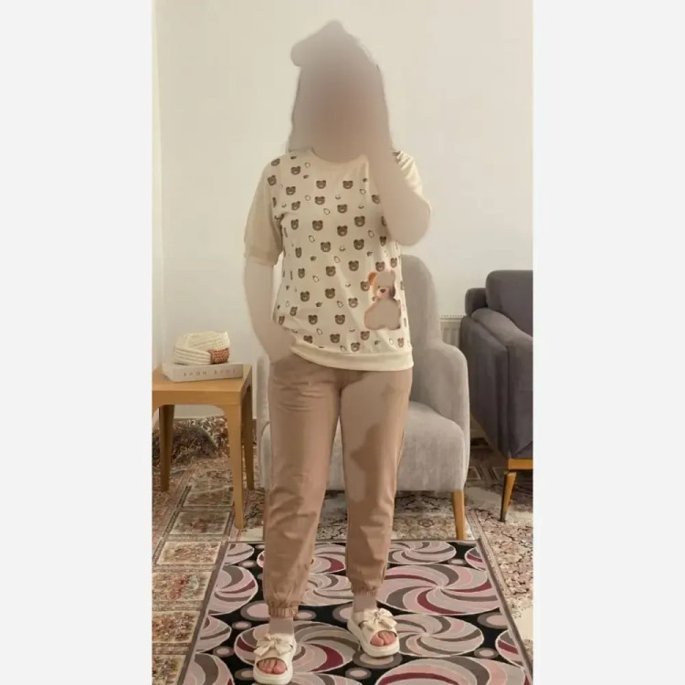 ست تیشرت شلوار آستین کوتاه زنانه جنس پنبه گلکسی رنگ نسکافه ای فری سایز