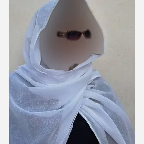 شال پلیسه دور گان دوزی تور ریزبافت نوار دوزی شده مشکی سفید شکلاتی