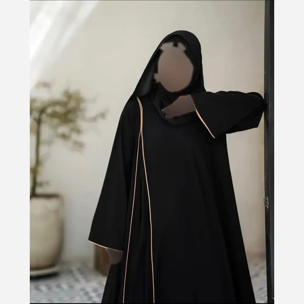 عبا زنانه مدل مغزی دوز جنس الیزه رنگ مشکی سایز فری سایز
