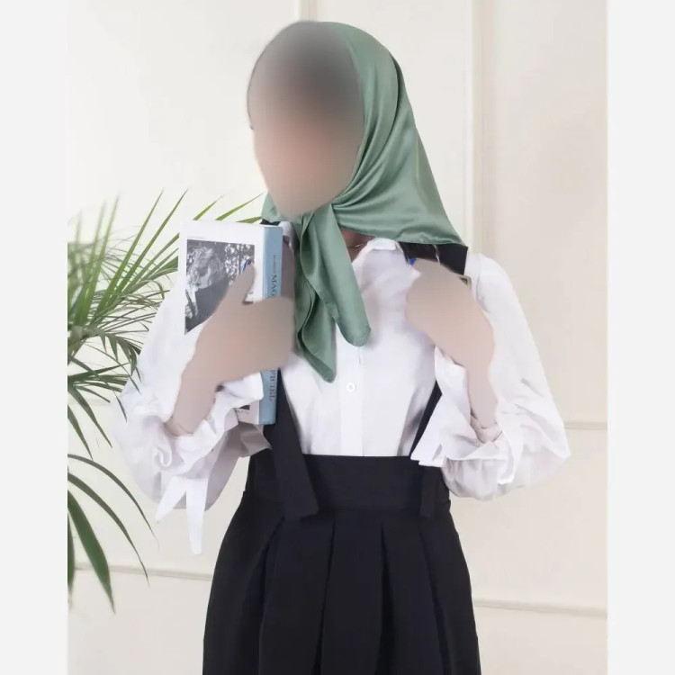 مینی اسکارف سیلک ساتن ابعاد 75 در 75 رنگی بهاره