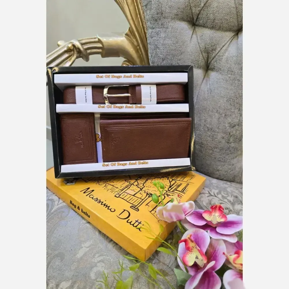 پک هدیه مردانه چرم شامل کیف پول جاکارتی و کمربند رنگ مشکی و عسلی