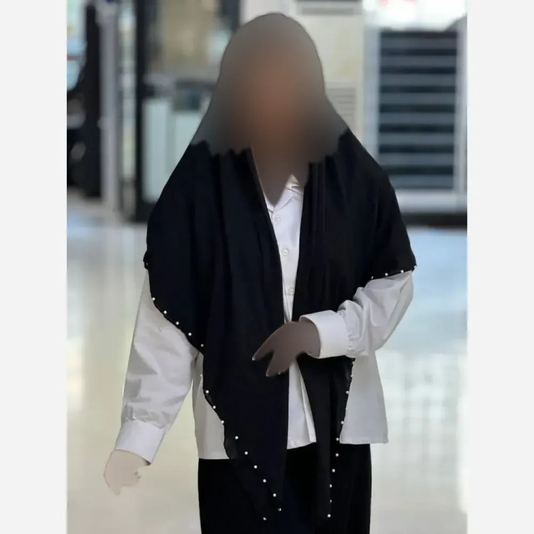 روسری نخی زنانه طرح ستاره مروارید دوزی سایز 125 در 125 سانتیمتر
