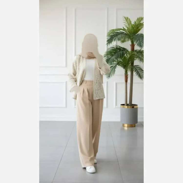 کت و شلوار زنانه گندم جنس مازراتی و گیپور رنگ مشکی کرمی آبی سایز 1 و 2