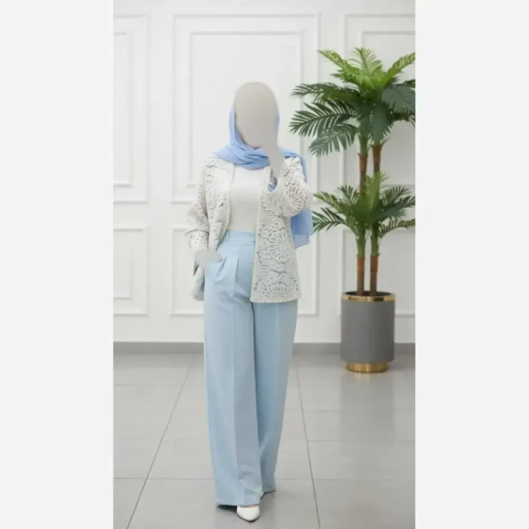 کت و شلوار زنانه گندم جنس مازراتی و گیپور رنگ مشکی کرمی آبی سایز 1 و 2