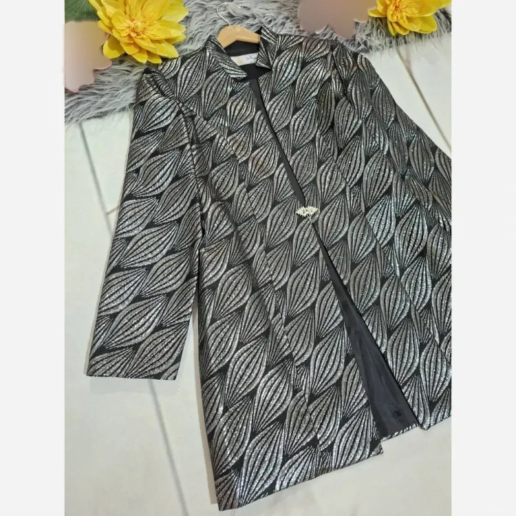 مانتو مجلسی ژاکارد زنانه مدل مزونی قزن نگین دار قد 78 رنگ بندی متنوع سایز 40 تا 44