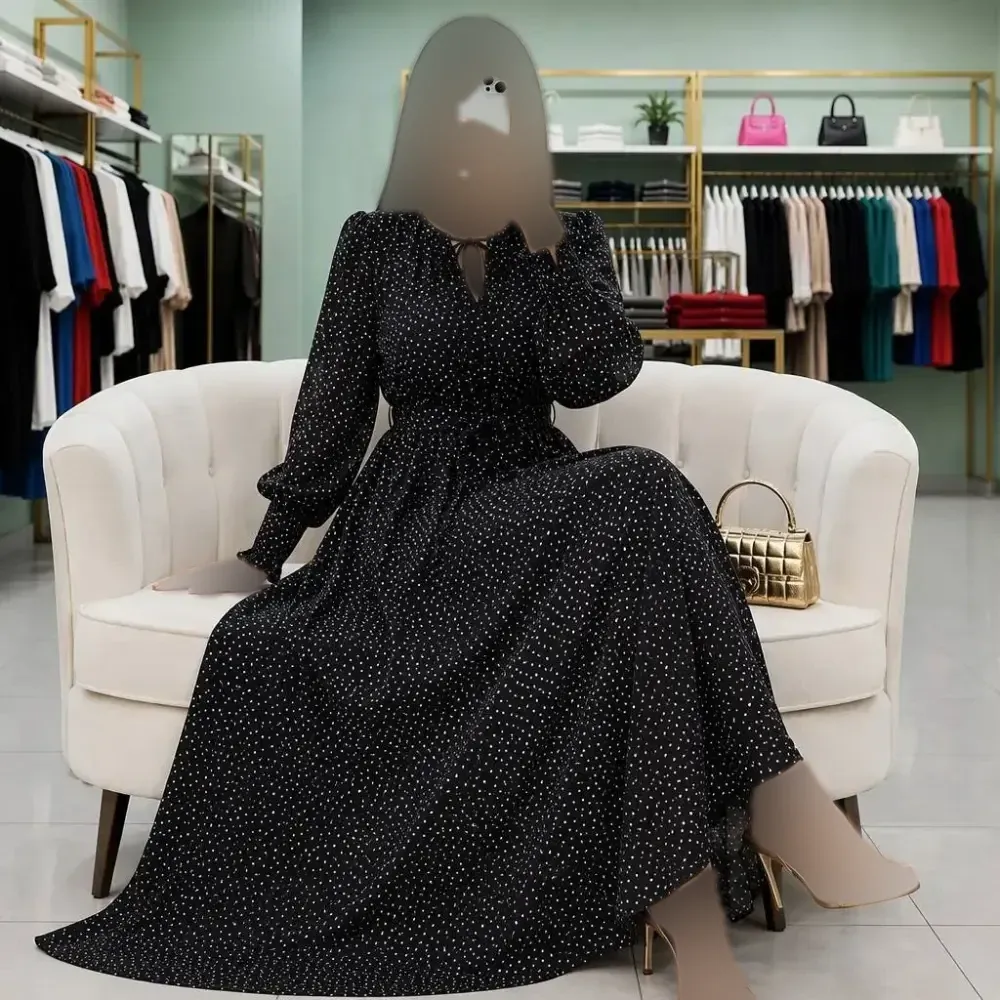 پیراهن بلند زنانه مدل شکیبا جنس بوگاتی اعلا فری سایز رنگ مشکی خال خالی