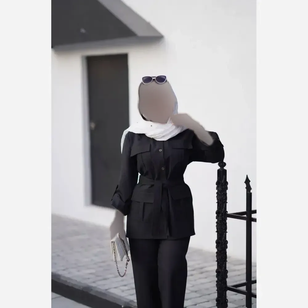 ست شلوار و مانتو مدل لیلا جنس مکانیک رنگ مشکی و طوسی فری سایز