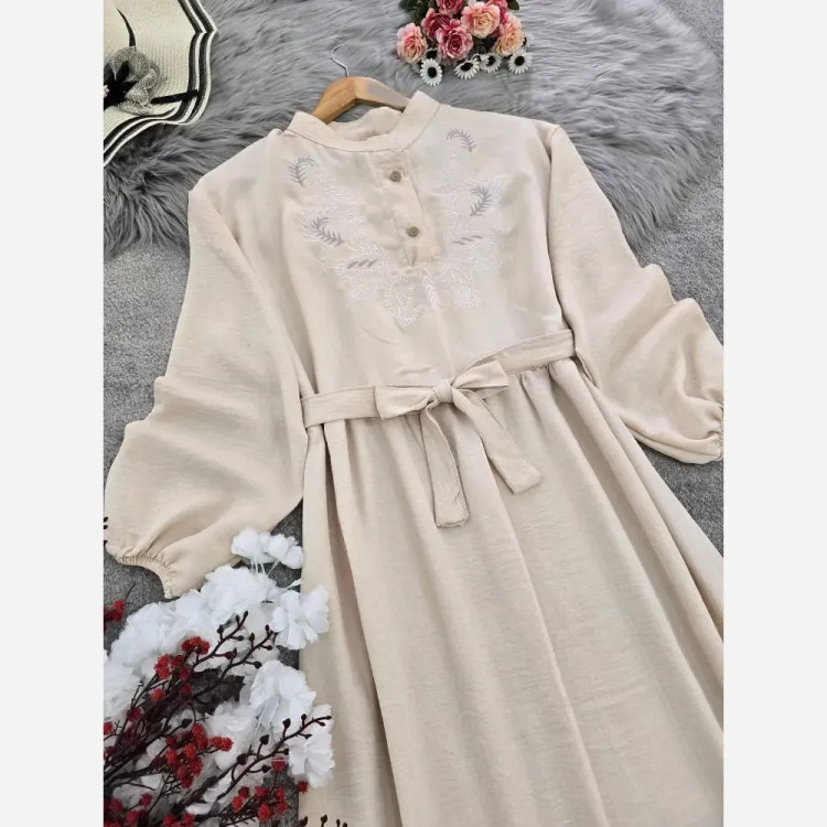کفتان گلدوزی ترمه جنس شانتون فری سایز رنگ زرشکی و استخوانی