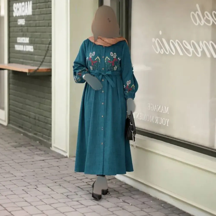 پیراهن گلدوزی نگار جنس شانتون فری سایز رنگ بندی متنوع