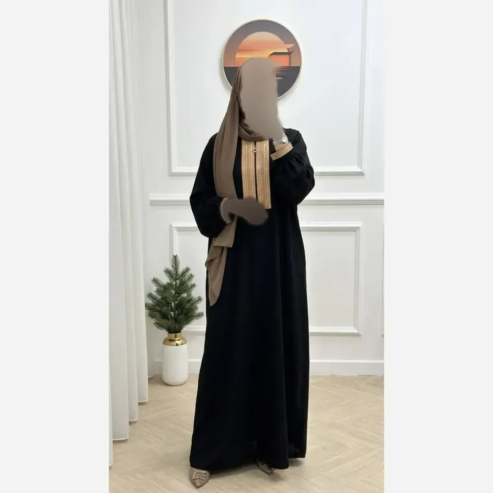 عبا زنانه طلاکوب جنس الیزه درجه یک رنگ مشکی فری سایز