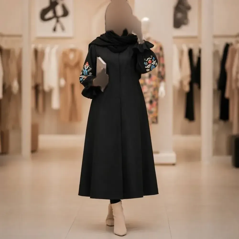 مانتو بلند مازراتی گلدوزی شده زنانه مشکی فری سایز (40-50)