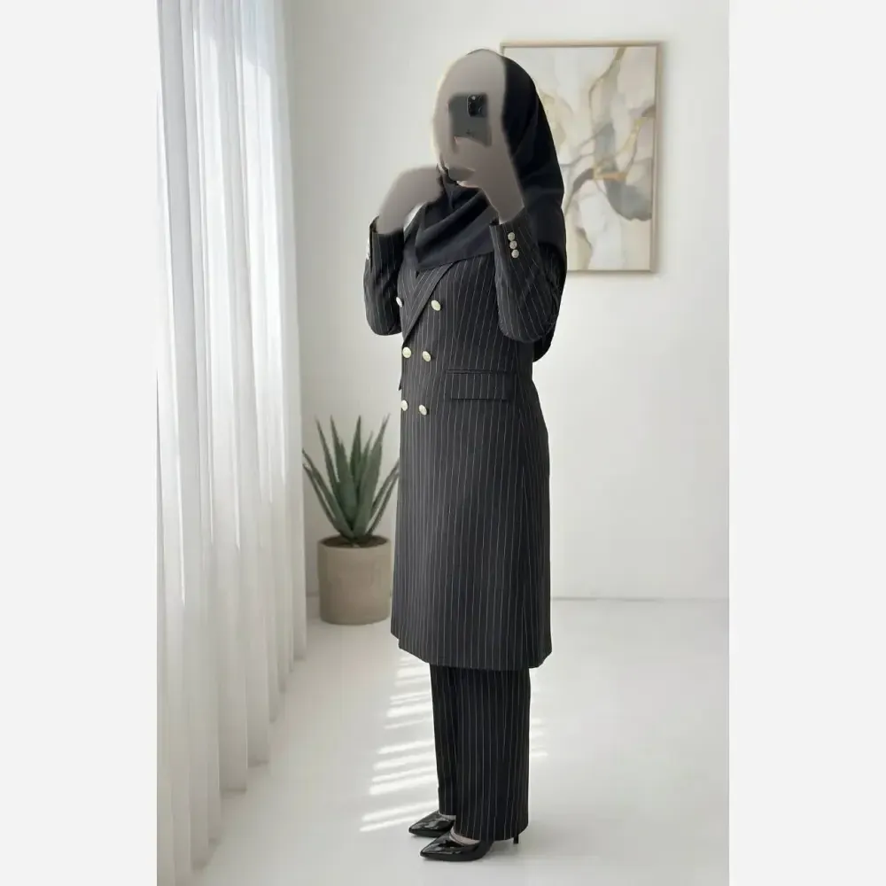 ست اداری و مجلسی زنانه مدل سارا پارچه مازراتی کجراه درجه یک